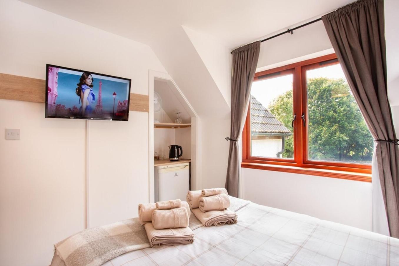 Beechwood Lodge Alness Exterior foto