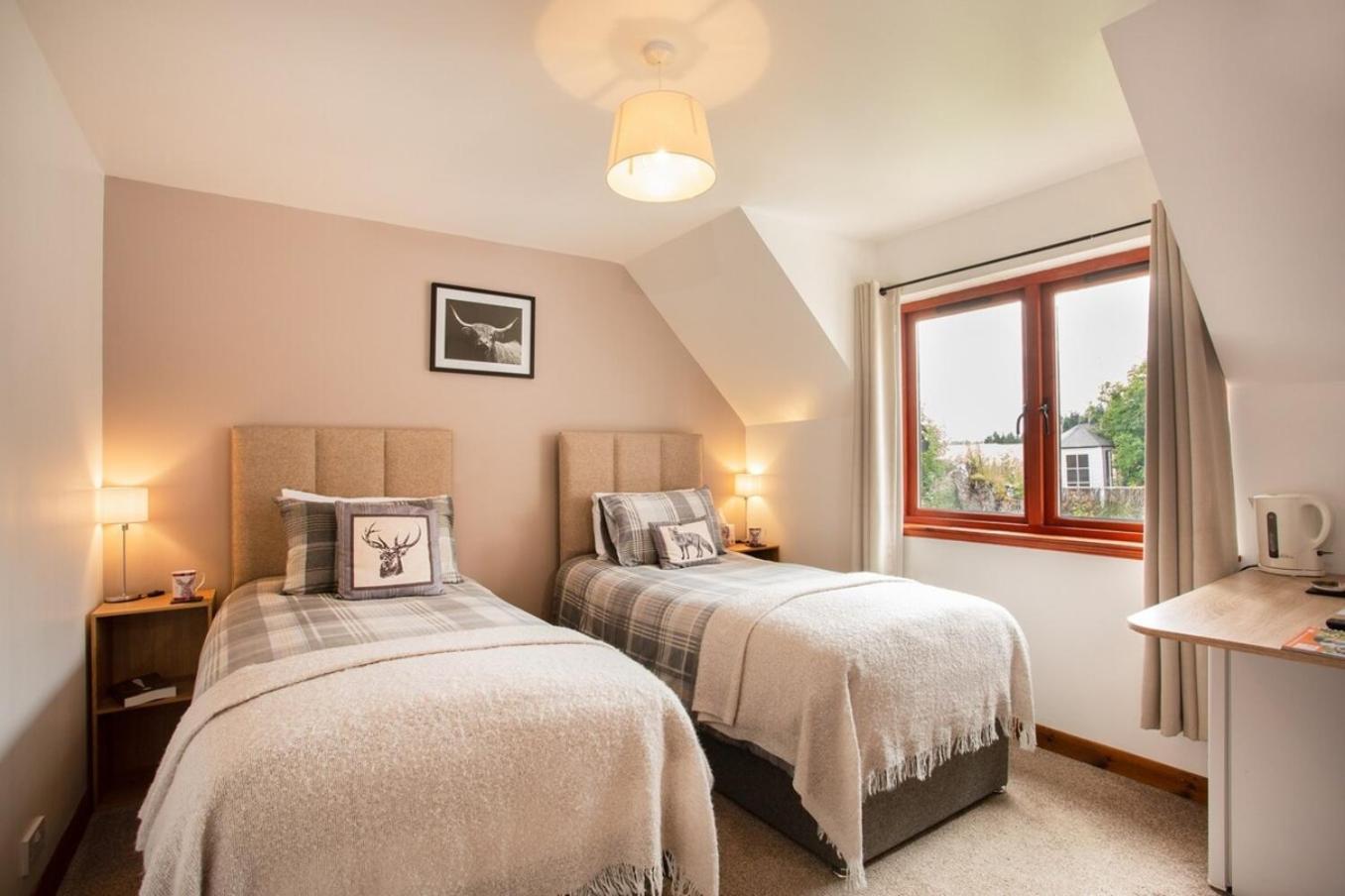 Beechwood Lodge Alness Exterior foto